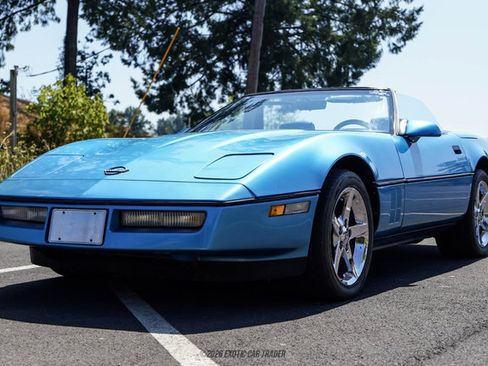 Used 1988 Chevrolet Corvette Convertible RWD image 14