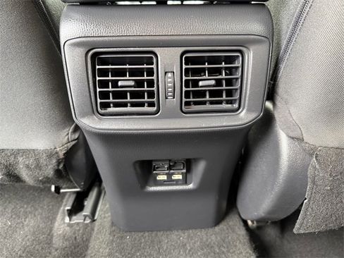 Used 2021 Toyota RAV4 XLE image 57