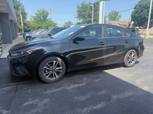Used 2023 Kia Forte LXS FWD image 1
