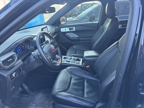 Used 2023 Ford Explorer ST w/ Equipment Group 401A image 5