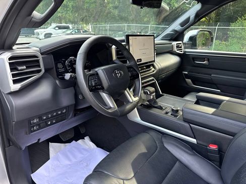 Used 2024 Toyota Tundra Platinum AWD/4WD image 9