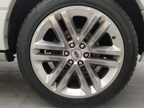 Used 2015 Ford Expedition EL Platinum RWD image 31