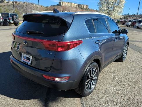 Used 2017 Kia Sportage EX w/ EX Premium Package image 4
