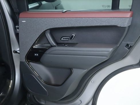 Used 2024 Land Rover Range Rover Sport Dynamic SE image 34