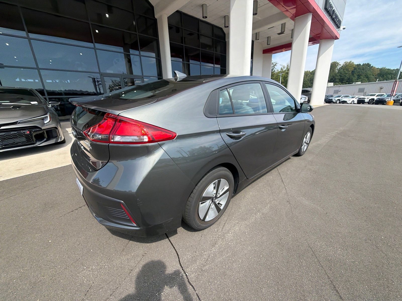 Used 2022 Hyundai Ioniq Blue FWD image 18