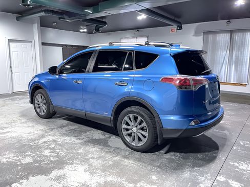 Used 2016 Toyota RAV4 Limited image 6
