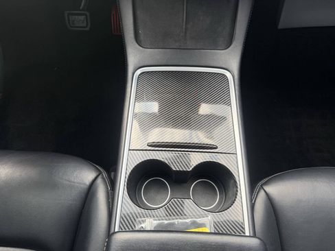 Used 2021 Tesla Model Y Long Range AWD/4WD image 21