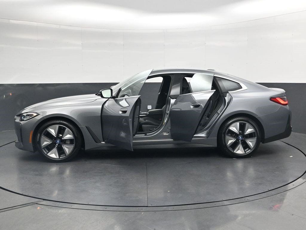 Used 2024 BMW i4 eDrive35 w/ Premium Package RWD image 37