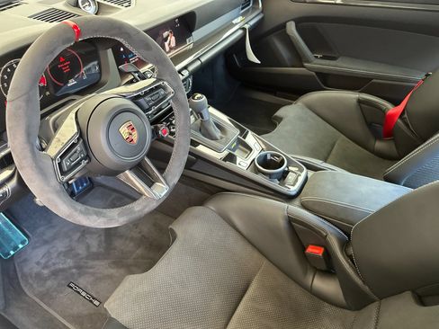 Used 2026 Porsche 911 GT3 RWD image 11