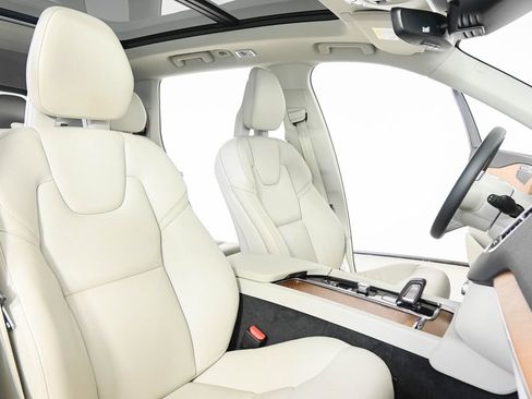 Used 2021 Volvo XC90 T8 Inscription Expression w/ Advanced Package AWD/4WD image 24