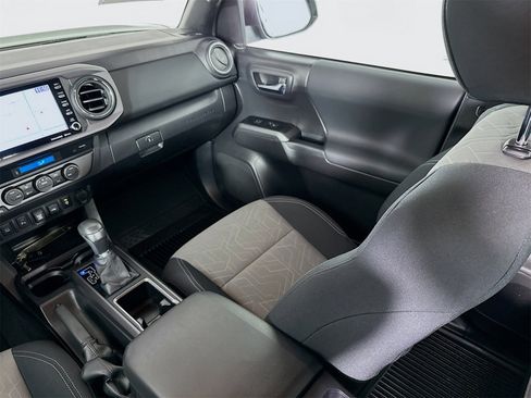 Used 2023 Toyota Tacoma TRD Off-Road image 22