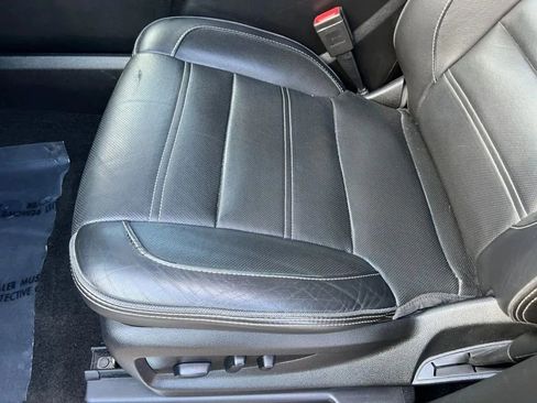 Used 2018 GMC Yukon Denali image 24