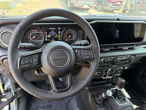 New 2026 Jeep Gladiator Sport AWD/4WD image 6