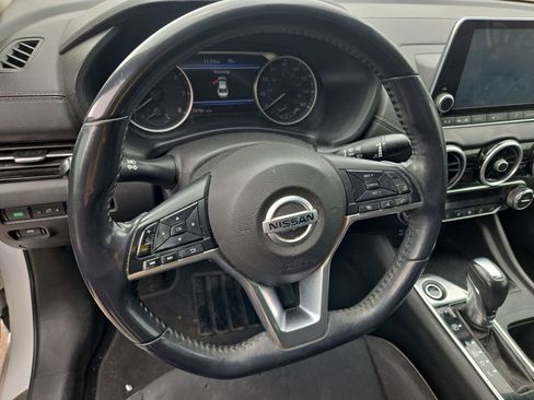 Certified 2020 Nissan Sentra SV FWD image 10