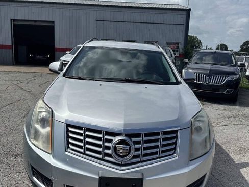 Used 2016 Cadillac SRX FWD image 2