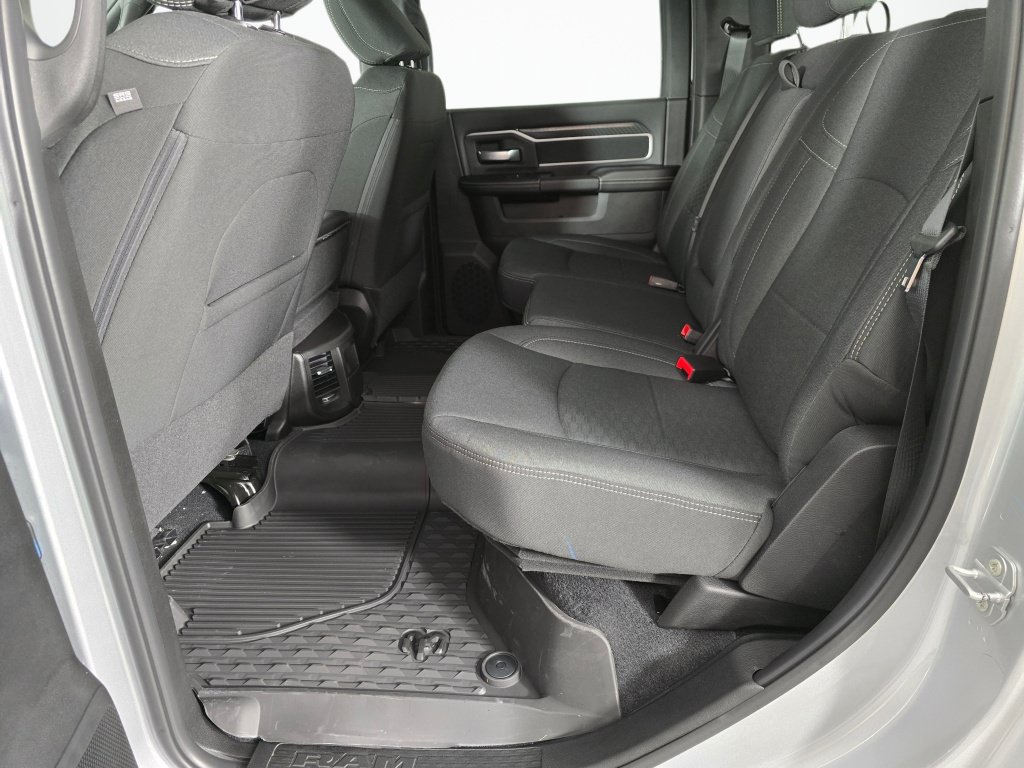New 2026 RAM 3500 Big Horn AWD/4WD image 25