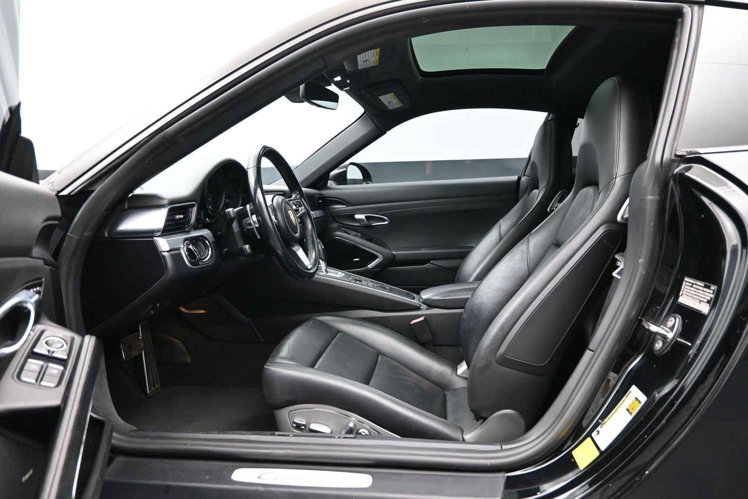 Used 2018 Porsche 911 Carrera T RWD image 9