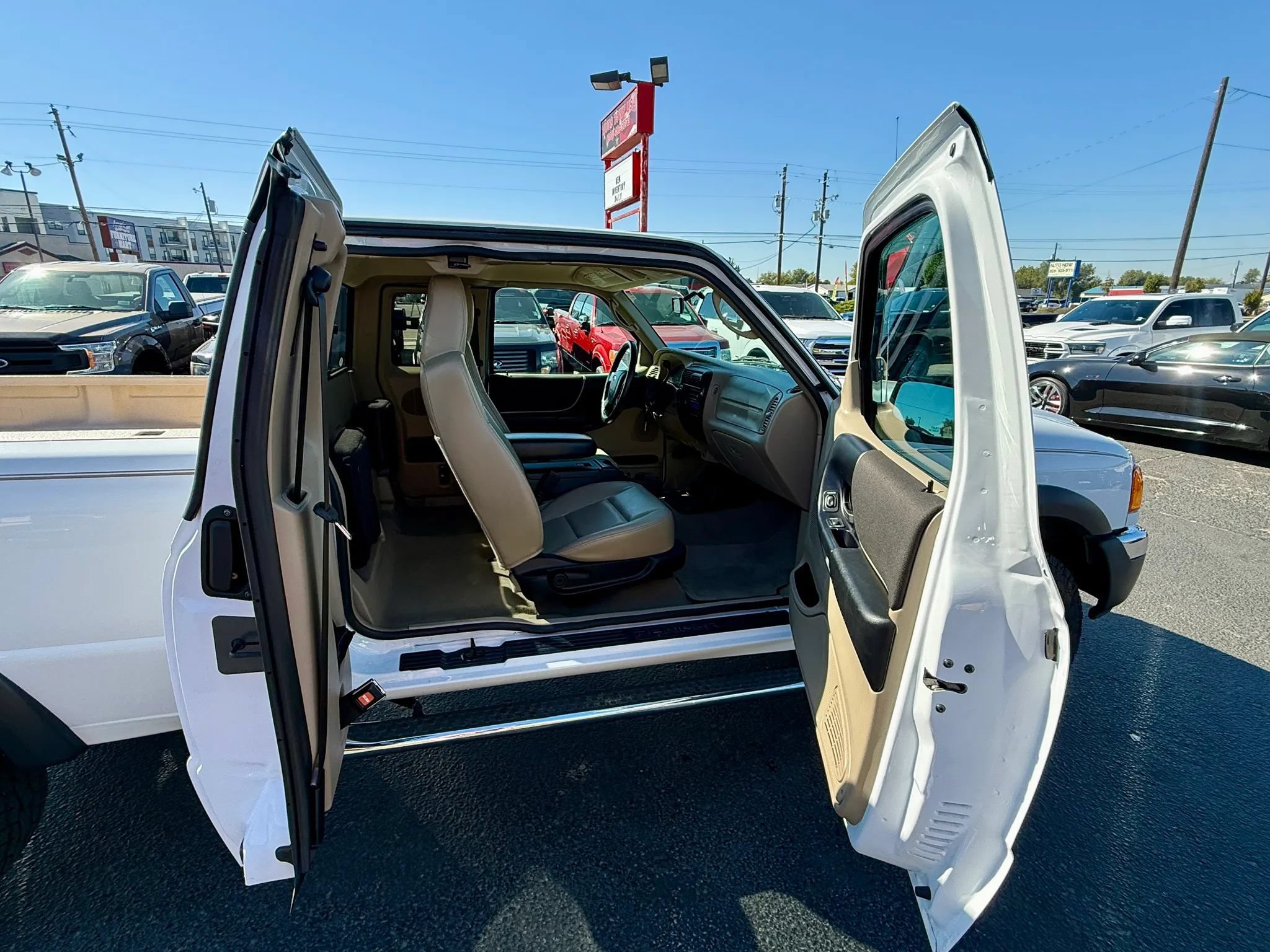 Used 2004 Ford Ranger FX4 AWD/4WD image 15