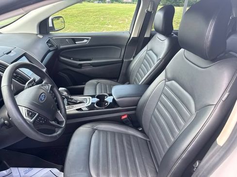 Used 2018 Ford Edge SEL w/ Equipment Group 201A FWD image 15