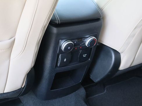 Used 2021 Ford Explorer Limited w/ Equipment Group 301A image 22