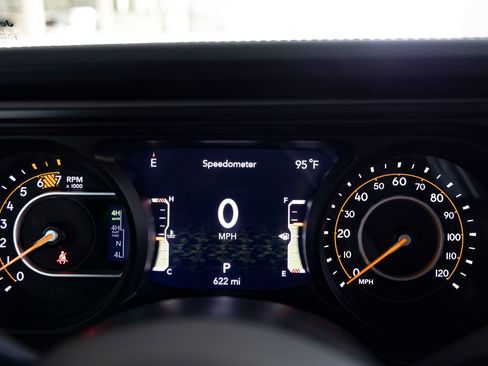 Used 2024 Jeep Wrangler Unlimited Rubicon 392 AWD/4WD image 15