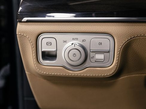 Used 2024 Mercedes-Benz GLE 450 4MATIC image 10