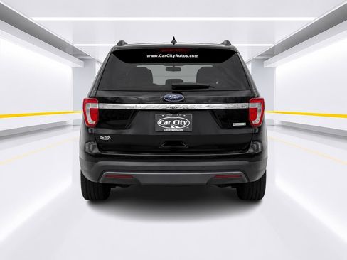 Used 2017 Ford Explorer FWD image 4