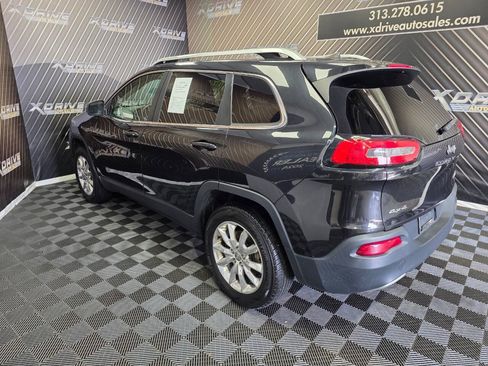 Used 2016 Jeep Cherokee Limited AWD/4WD image 10