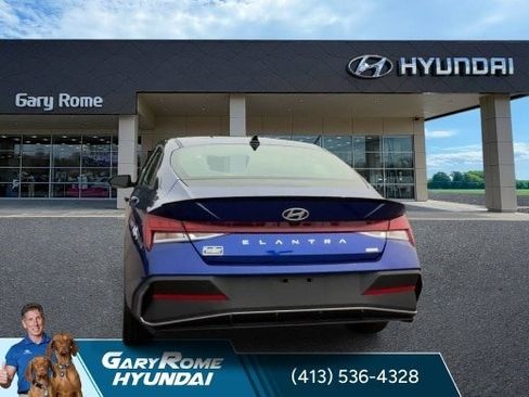 Certified 2025 Hyundai Elantra SEL FWD image 7