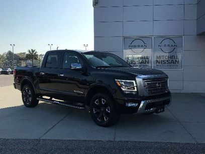Certified 2023 Nissan Titan Platinum Reserve w/ Moonroof Package
