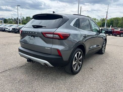Certified 2024 Ford Escape Platinum w/ Class II Trailer Tow Package AWD/4WD image 4