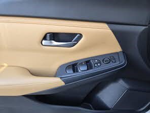 Used 2023 Nissan Sentra SV w/ SV Premium Package FWD image 9