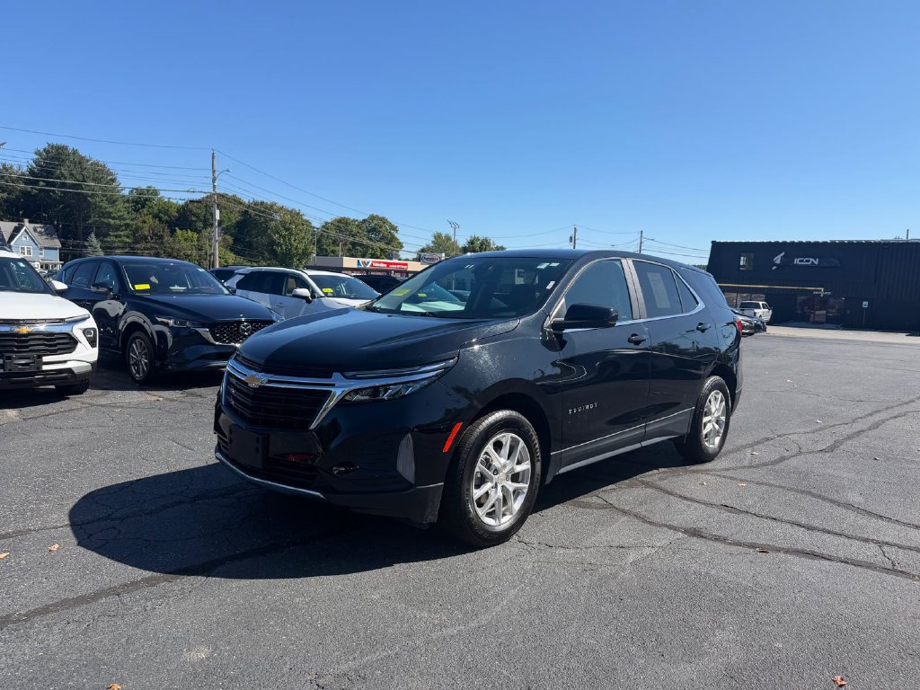 Used 2024 Chevrolet Equinox LT AWD/4WD image 1