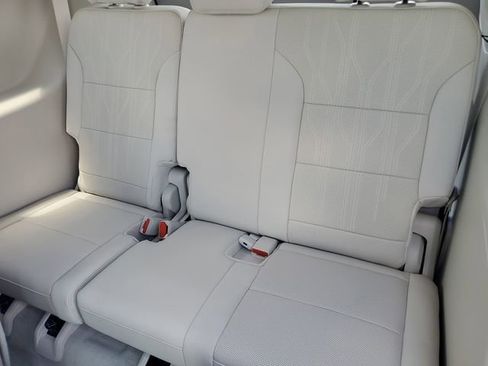 New 2026 Buick Enclave Avenir w/ Super Cruise Package image 23