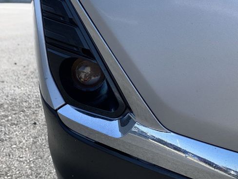 Used 2021 GMC Terrain SLT image 11