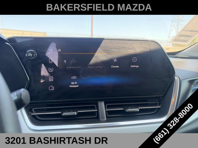 Used 2025 Chevrolet Trax LT FWD image 21