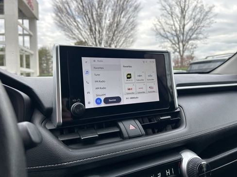 Used 2024 Toyota RAV4 XLE image 23