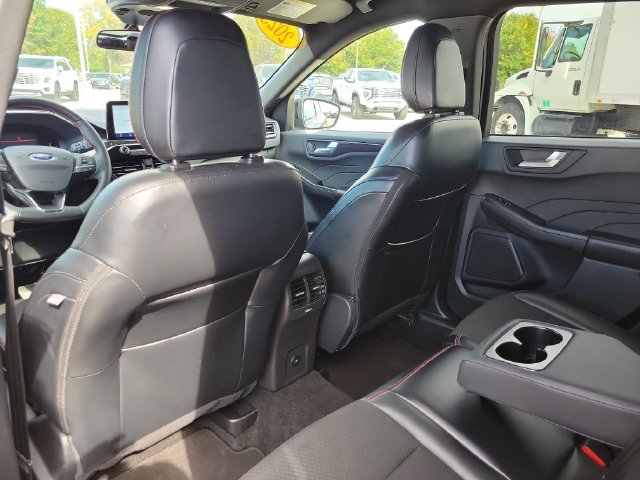 Used 2025 Ford Escape ST-Line Select AWD/4WD image 13