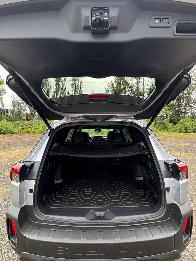 New 2026 Subaru Outback Limited AWD/4WD image 9