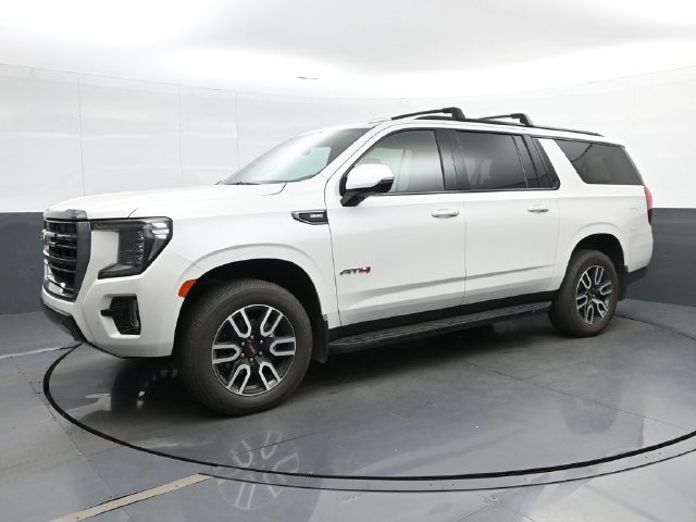 Used 2023 GMC Yukon XL AT4 AWD/4WD image 4