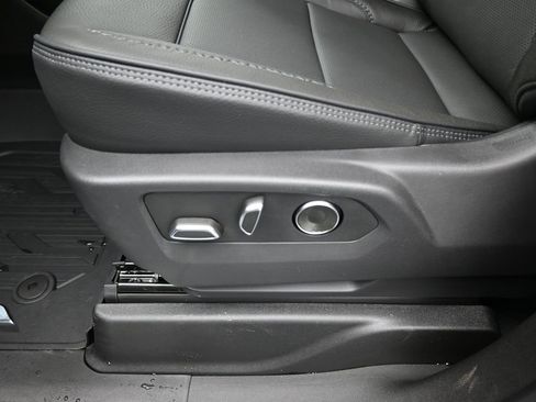 New 2026 GMC Yukon XL Denali image 11