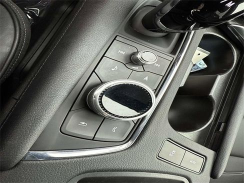 Used 2024 Cadillac XT6 Sport w/ Platinum Package image 25