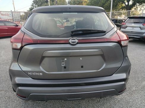 Used 2024 Nissan Kicks S FWD image 6