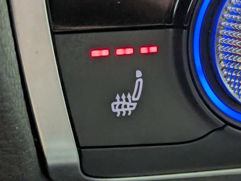 Certified 2025 Audi Q3 2.0T Premium Plus w/ Premium Plus Package image 19