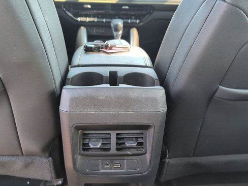 Used 2024 Chevrolet Colorado ZR2 w/ ZR2 Convenience Package III AWD/4WD image 36