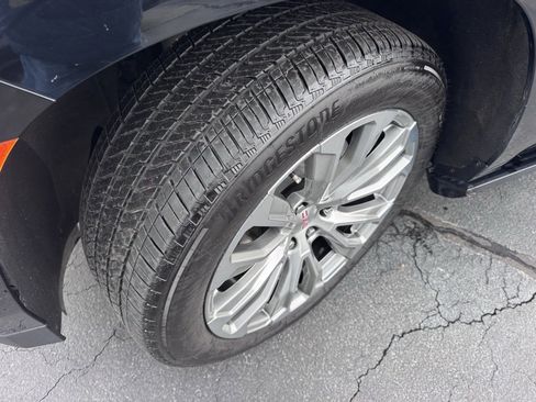 Used 2023 GMC Yukon XL Denali w/ Max Trailering Package image 15