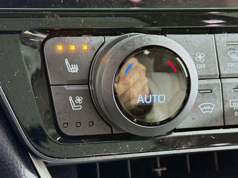 Certified 2025 Toyota Grand Highlander Platinum image 17