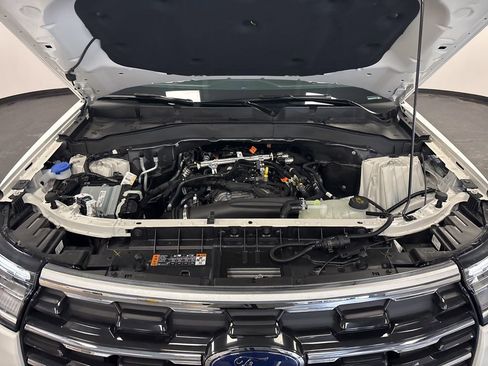New 2026 Ford Explorer Active w/ Active Comfort Package image 15