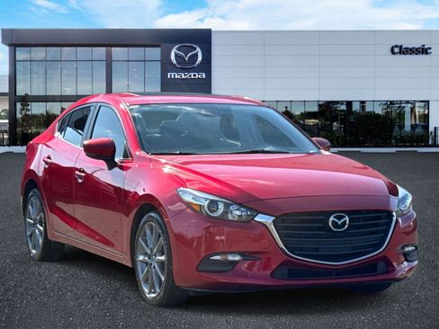 Used 2018 MAZDA MAZDA3 Touring image 1