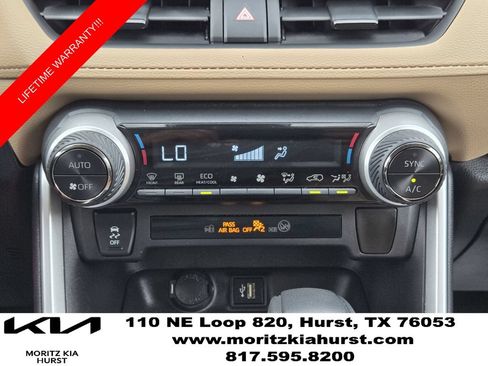 Used 2024 Toyota RAV4 LE AWD/4WD image 21
